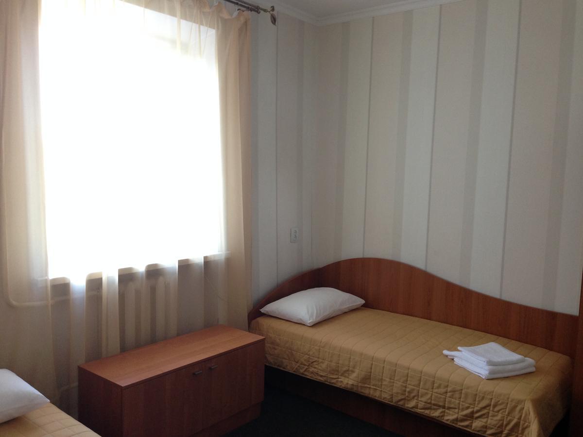 U Fedora Hotel Oleksandriia Buitenkant foto