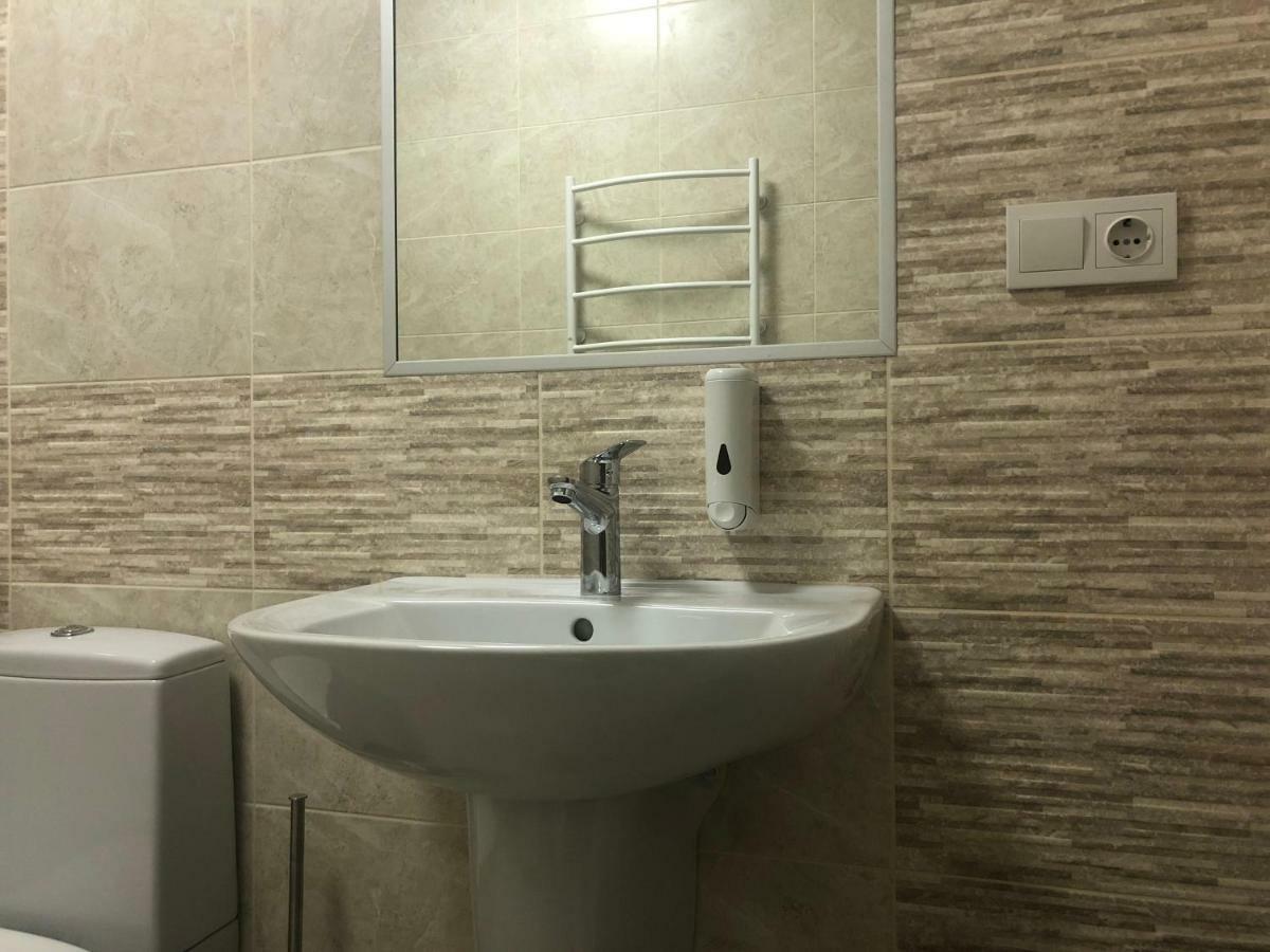 U Fedora Hotel Oleksandriia Buitenkant foto