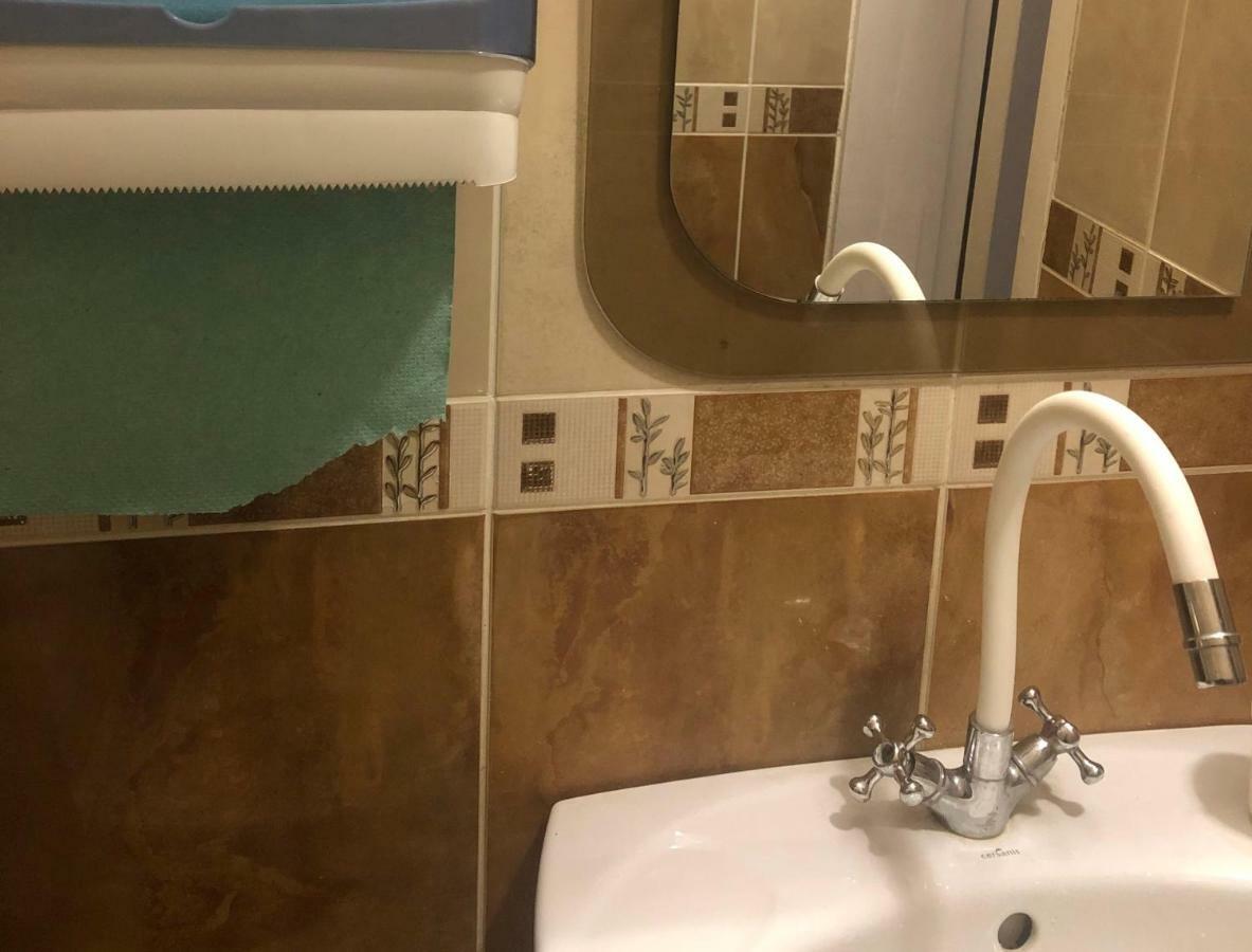 U Fedora Hotel Oleksandriia Buitenkant foto